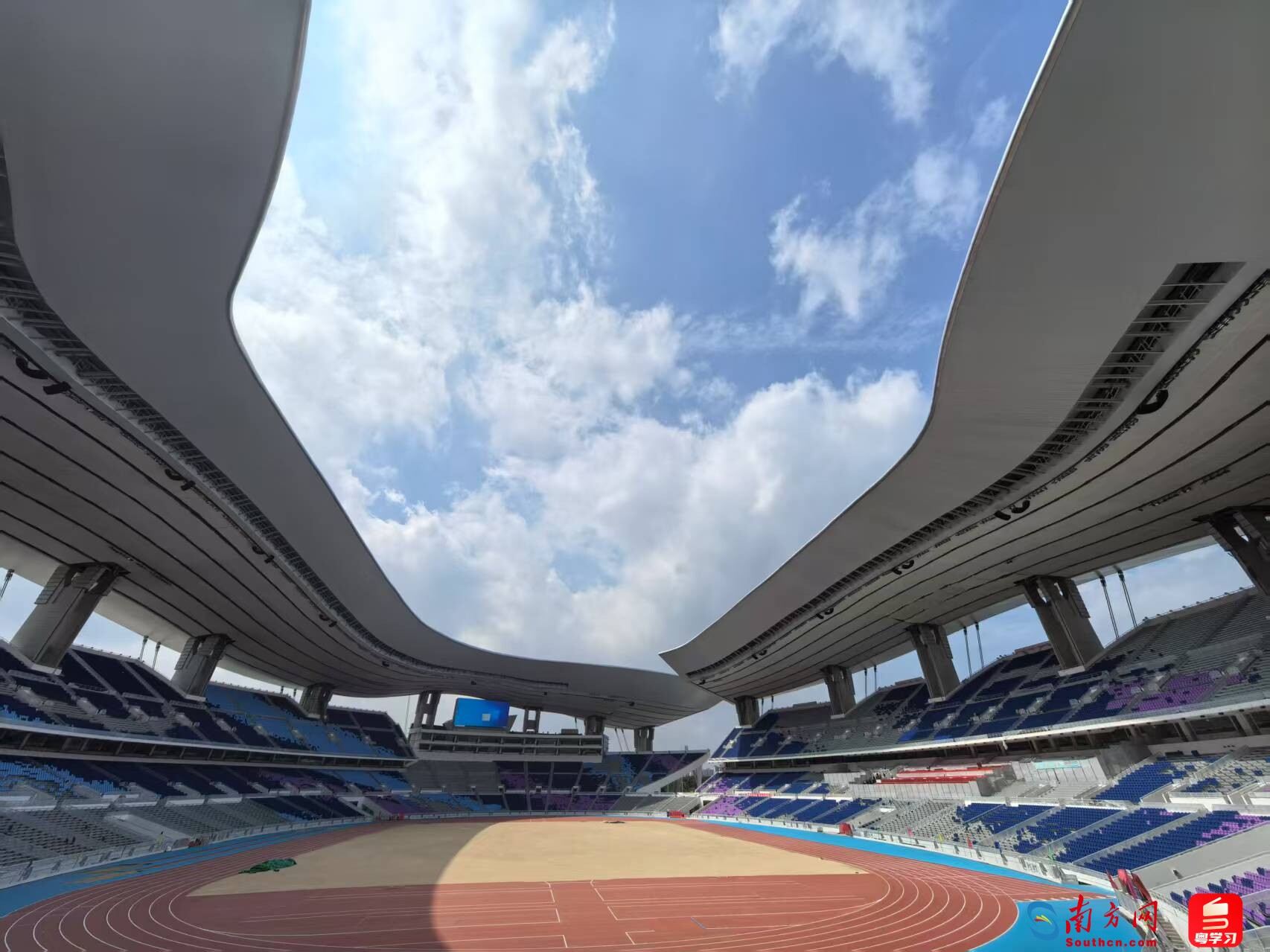 英媒：奥纳纳想回曼联夺回首发，如果不行可能去另一英超球队