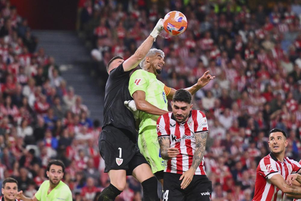 1个退赛引爆两极骂战！郑钦文伤退全运，是惜命还是失责？