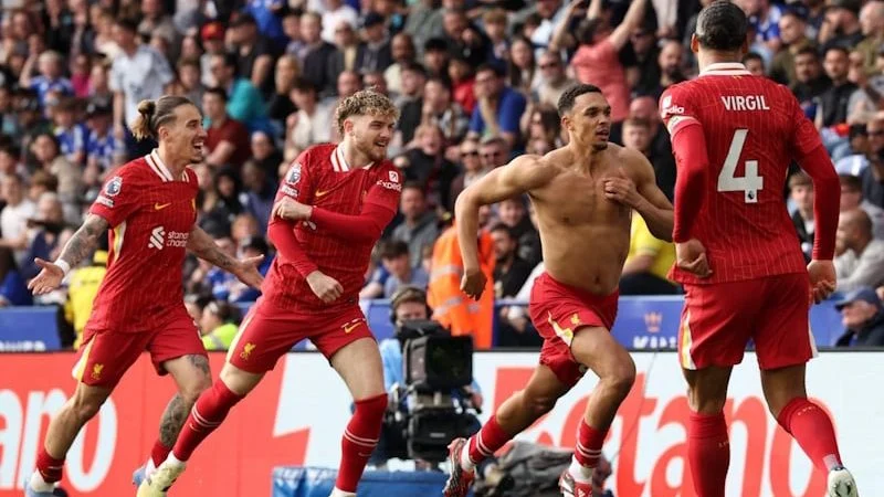 莱奥一剑封喉，AC米兰1-0复仇拉齐奥，登顶意甲积分榜坐山观虎斗